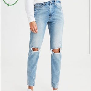 American Eagle Mom Jean